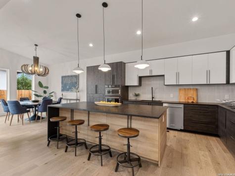 242 Cassiano San Antonio TX 78204