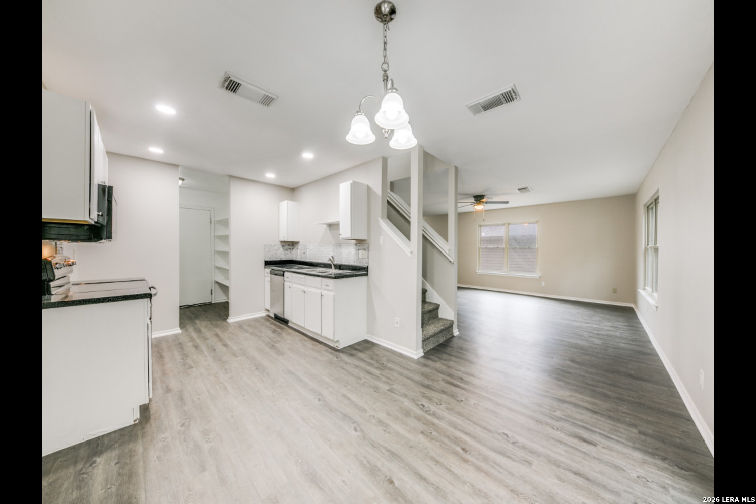 6722 Badger Pass San Antonio TX 78239
