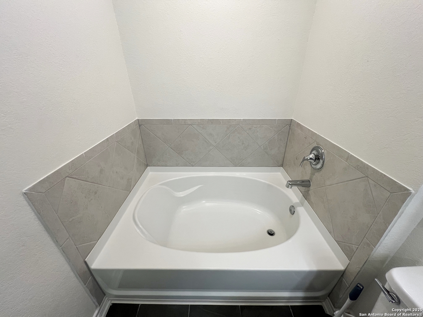 6014 Foster Bend San Antonio TX 78244