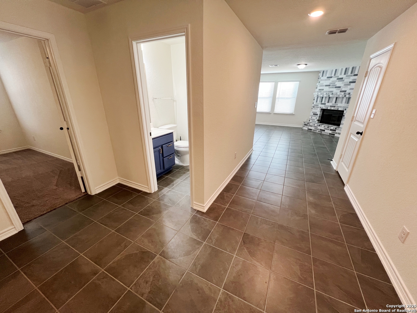 6014 Foster Bend San Antonio TX 78244