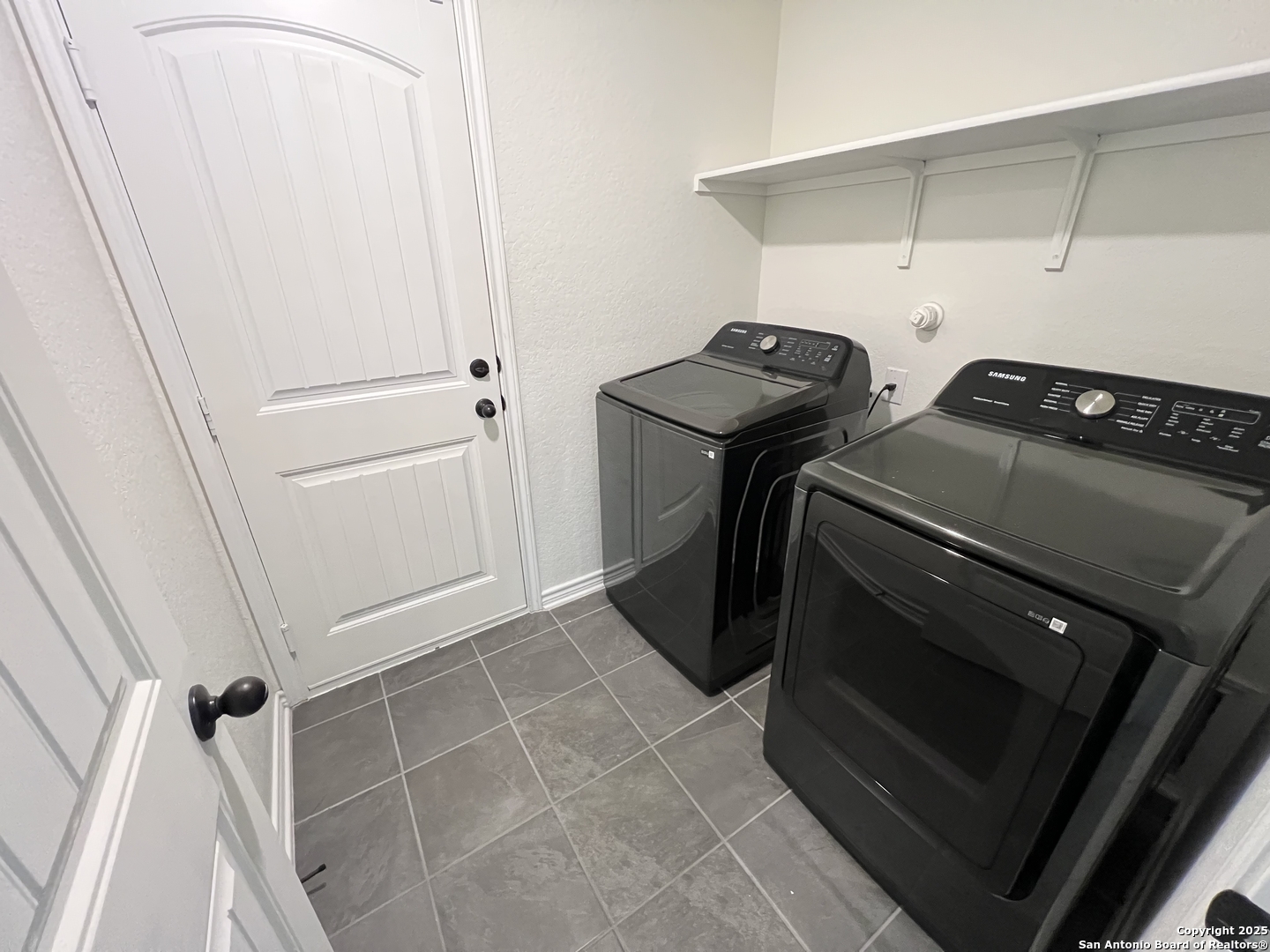 6014 Foster Bend San Antonio TX 78244