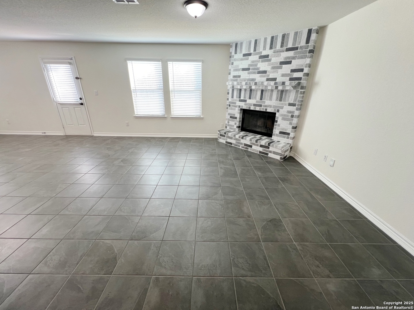 6014 Foster Bend San Antonio TX 78244