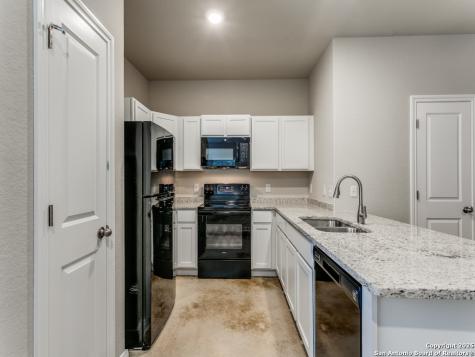 7935 Dial Ike San Antonio TX 78218