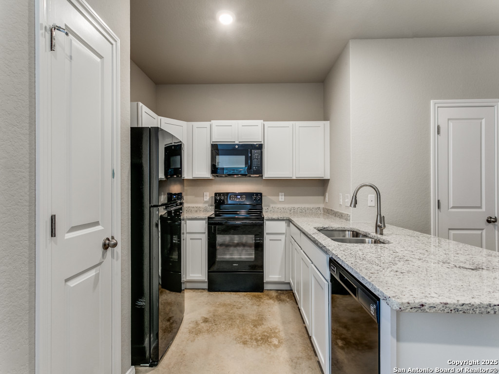 7935 Dial Ike San Antonio TX 78218