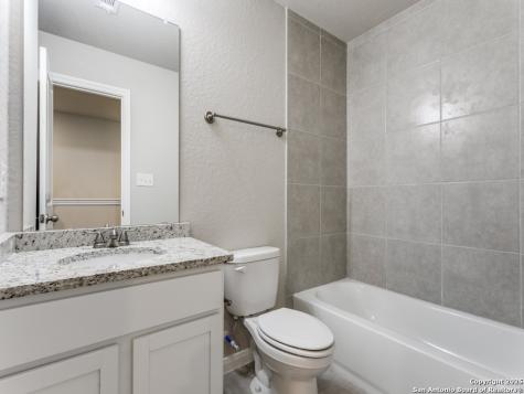 7935 Dial Ike San Antonio TX 78218