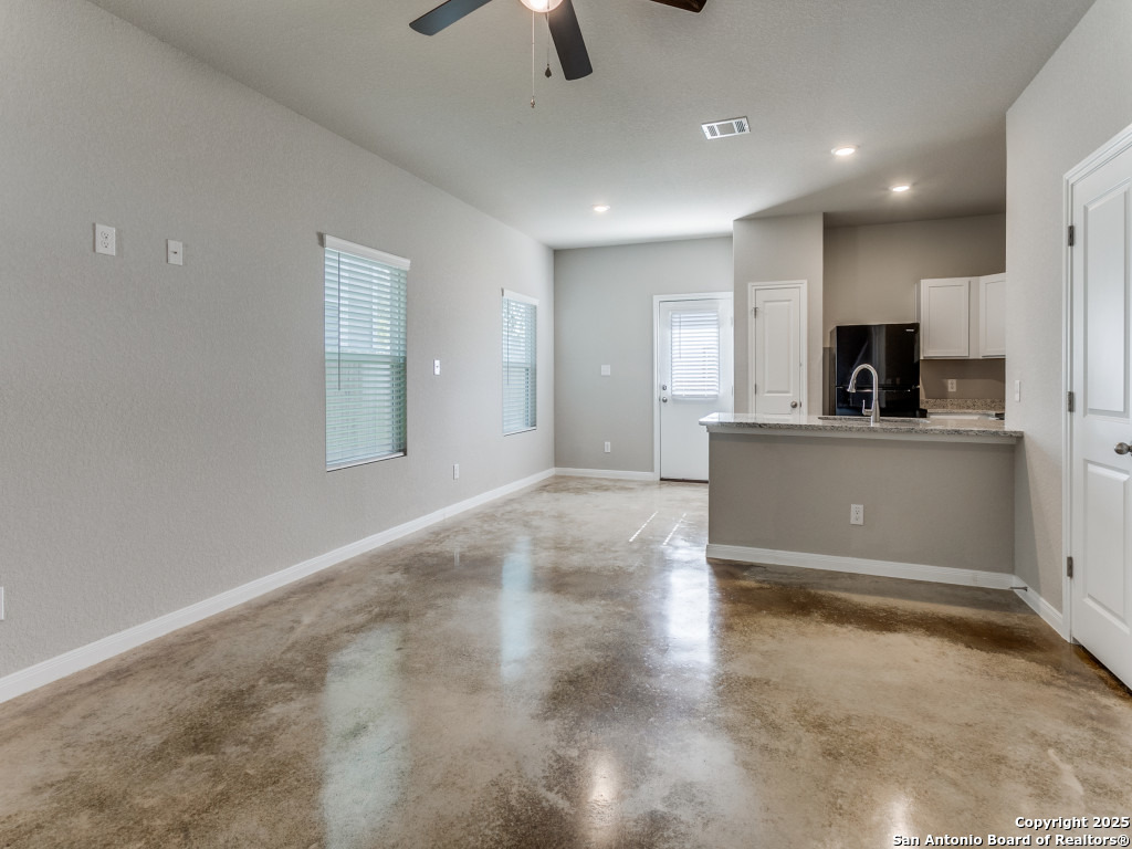 7935 Dial Ike San Antonio TX 78218