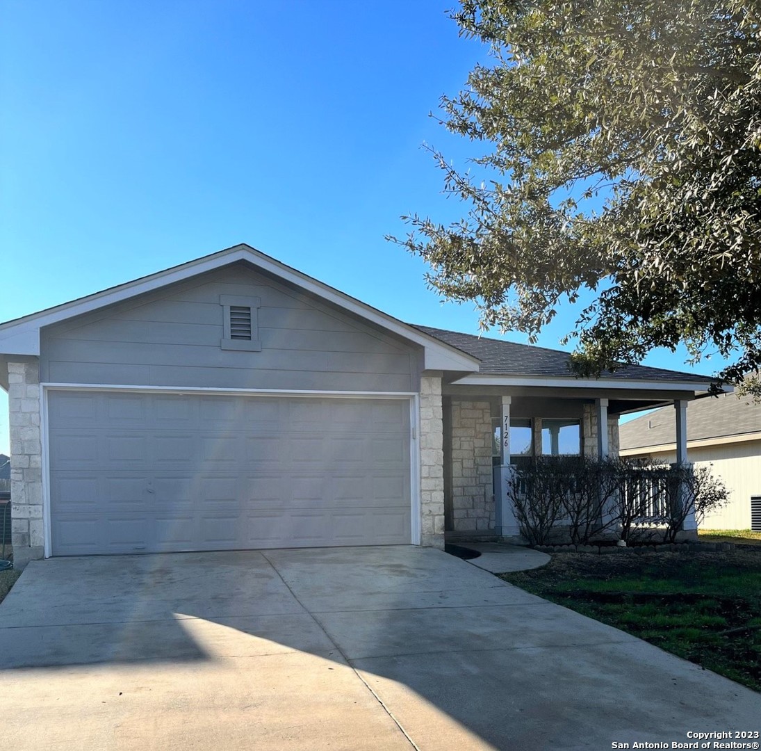 7126 Autumn Acres Converse TX 78109