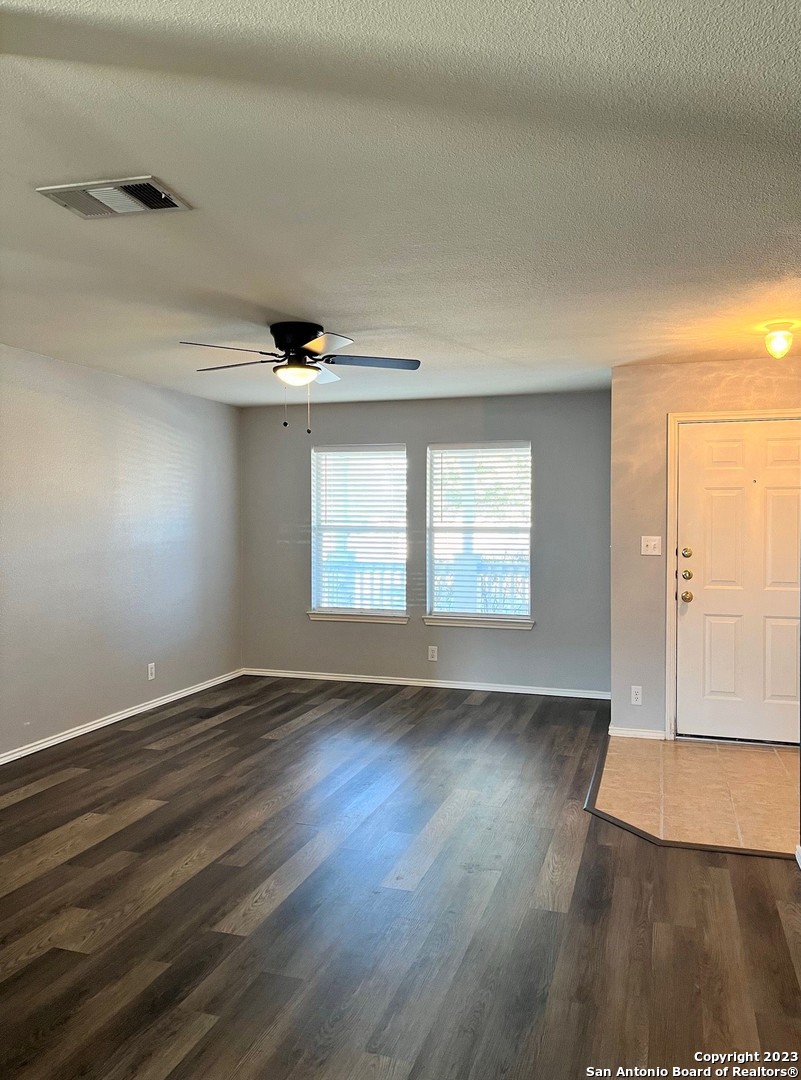 7126 Autumn Acres Converse TX 78109
