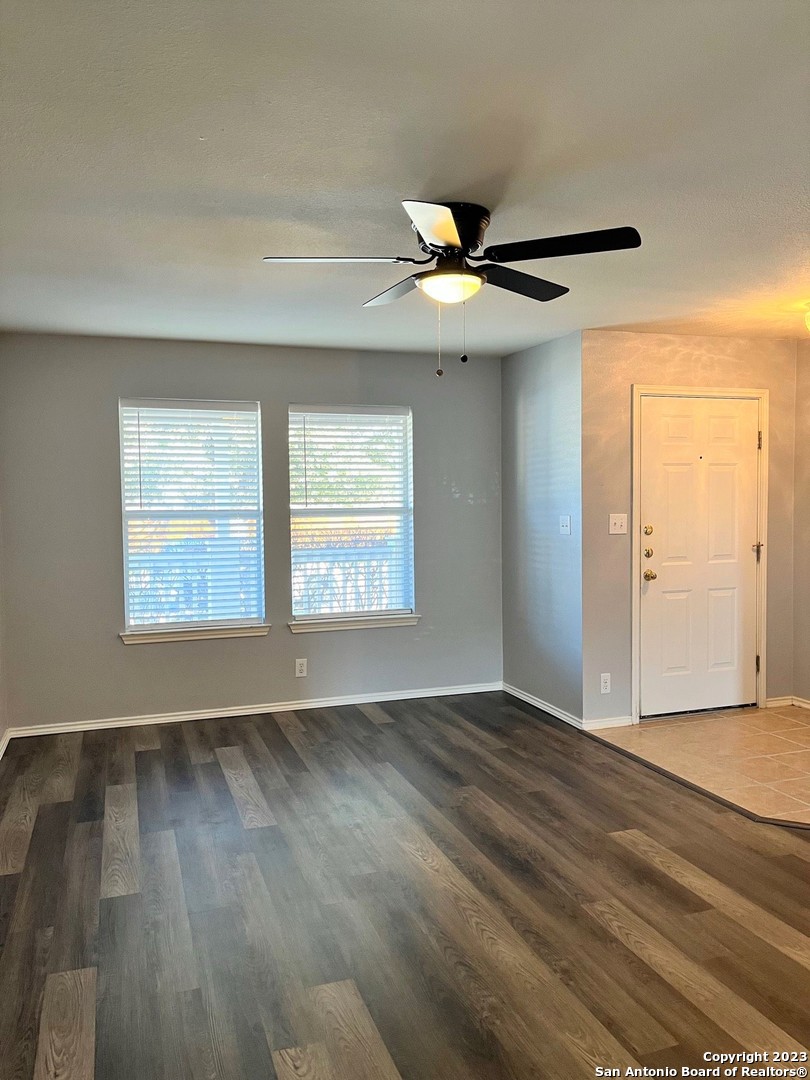 7126 Autumn Acres Converse TX 78109