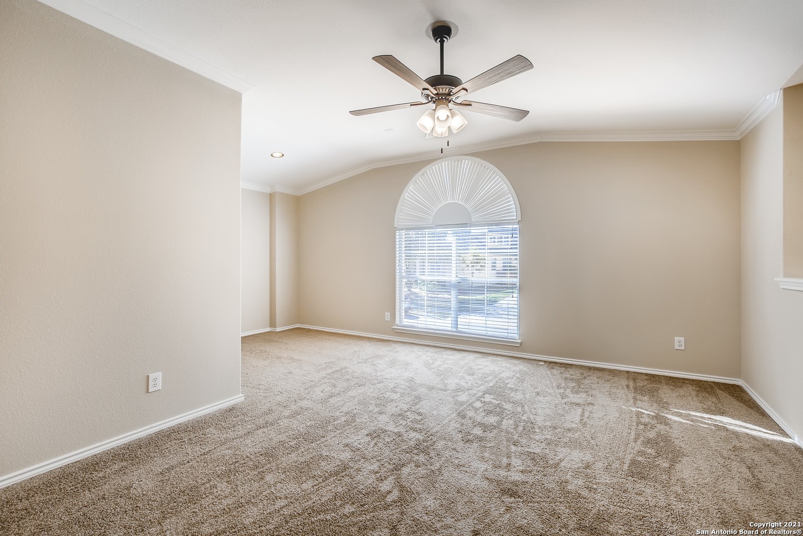 6146 Kenedy Leaf San Antonio TX 78253
