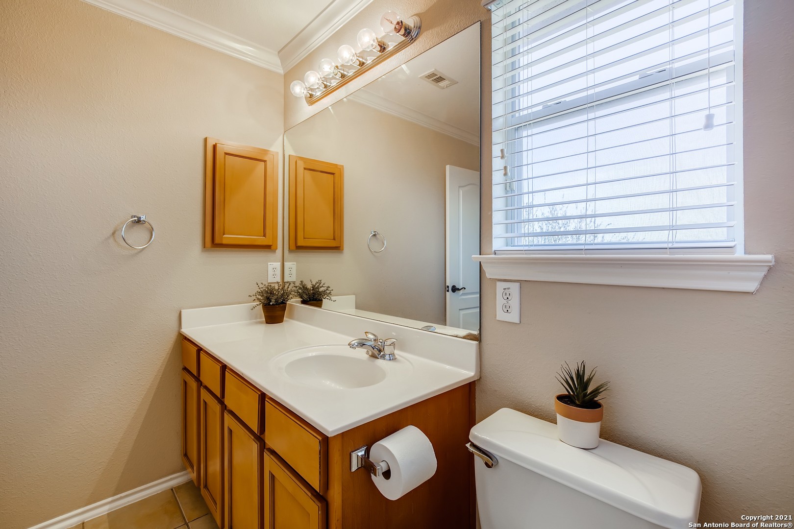 6146 Kenedy Leaf San Antonio TX 78253