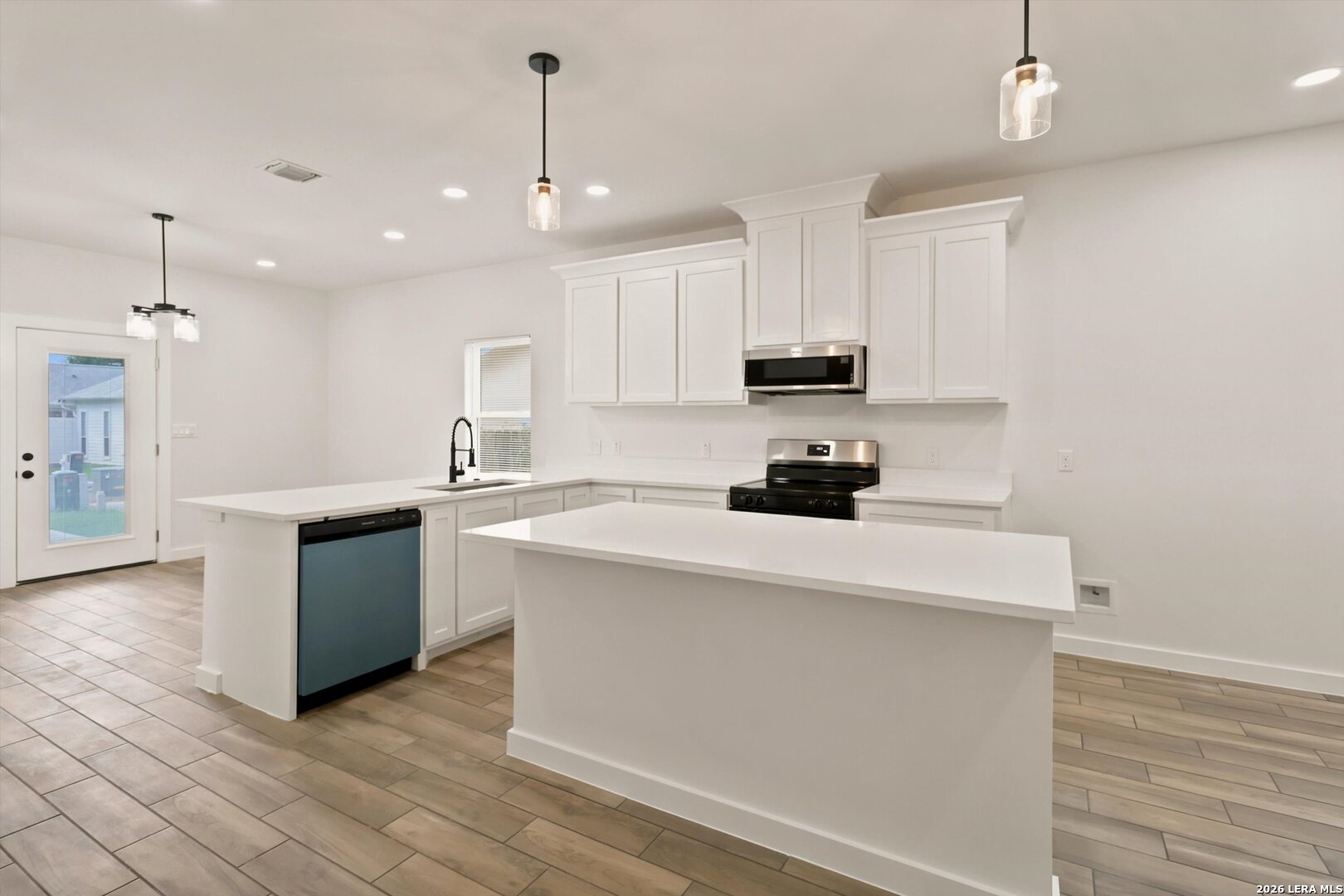 133 Lark Hill Road Floresville TX 78114