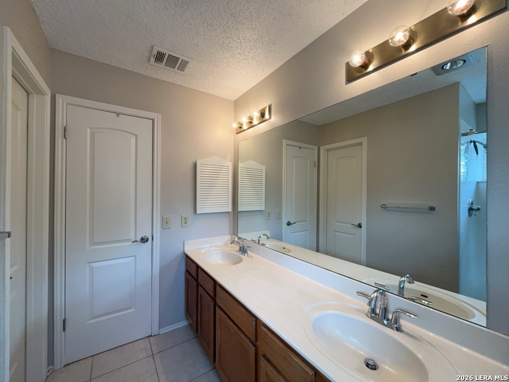 13915 Laurel Hollow Drive San Antonio TX 78232