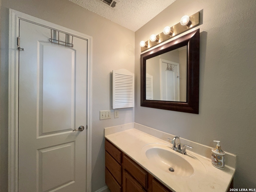 13915 Laurel Hollow Drive San Antonio TX 78232