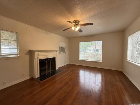 374 Meredith San Antonio TX 78228