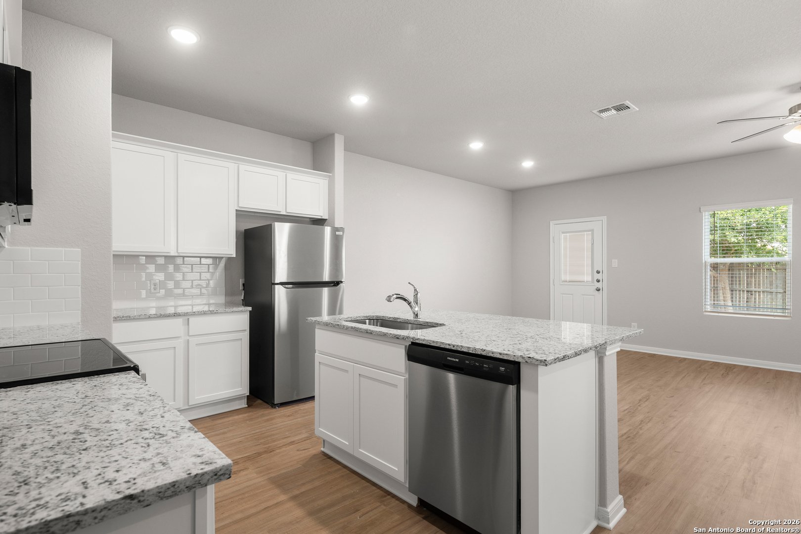 3937 Abbott Pass St Hedwig TX 78152
