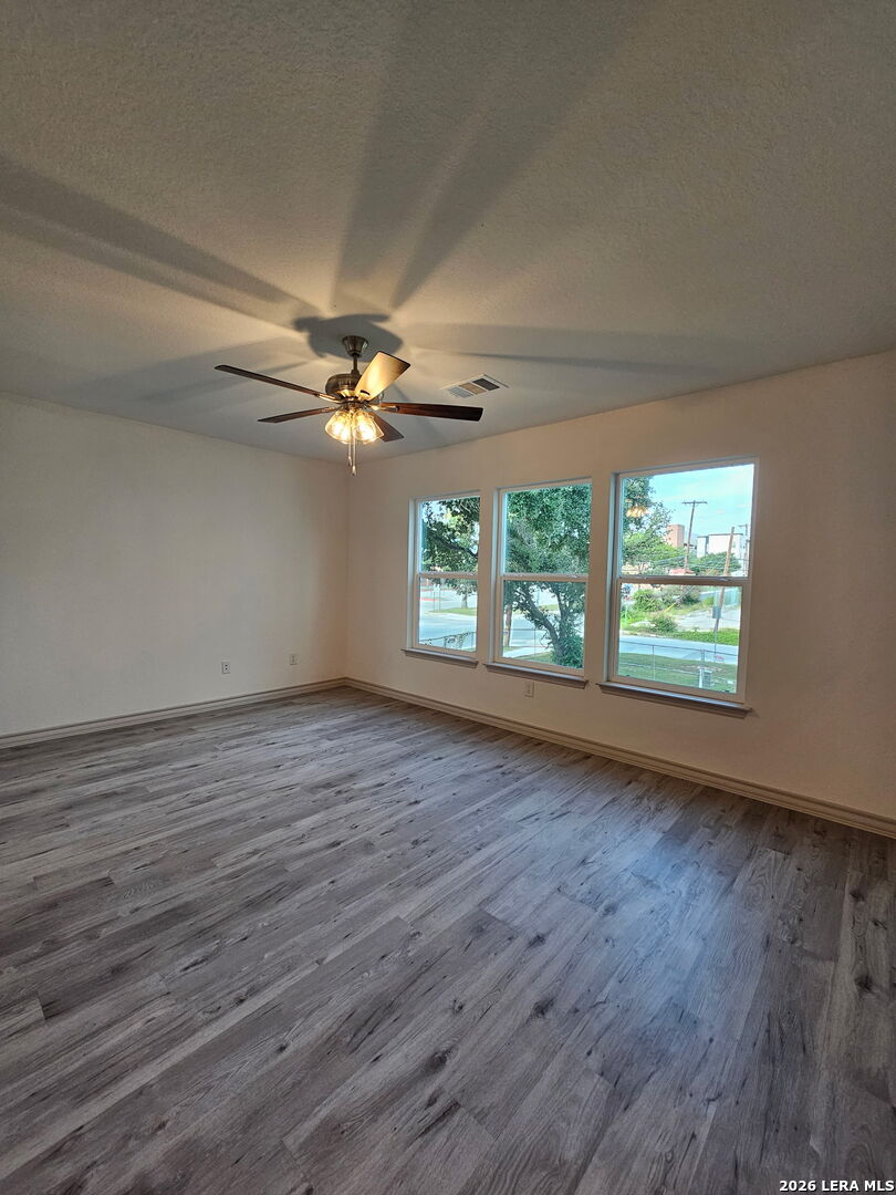 310 W Evergreen Street San Antonio TX 78212
