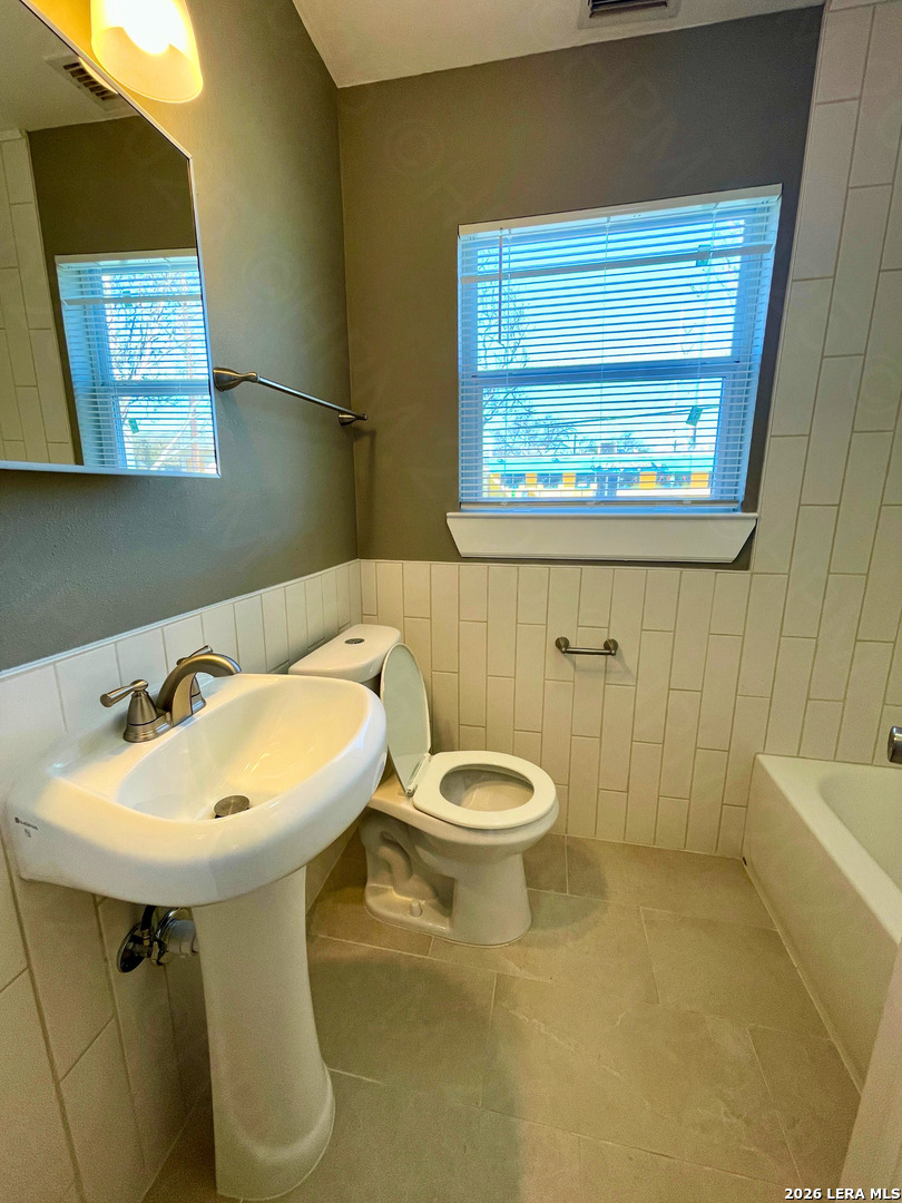 768 Edgebrook Lane San Antonio TX 78213