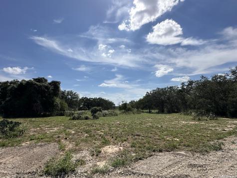 5161 Cr302 Floresville TX 78114