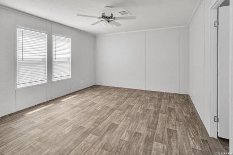 5161 Cr302 Floresville TX 78114