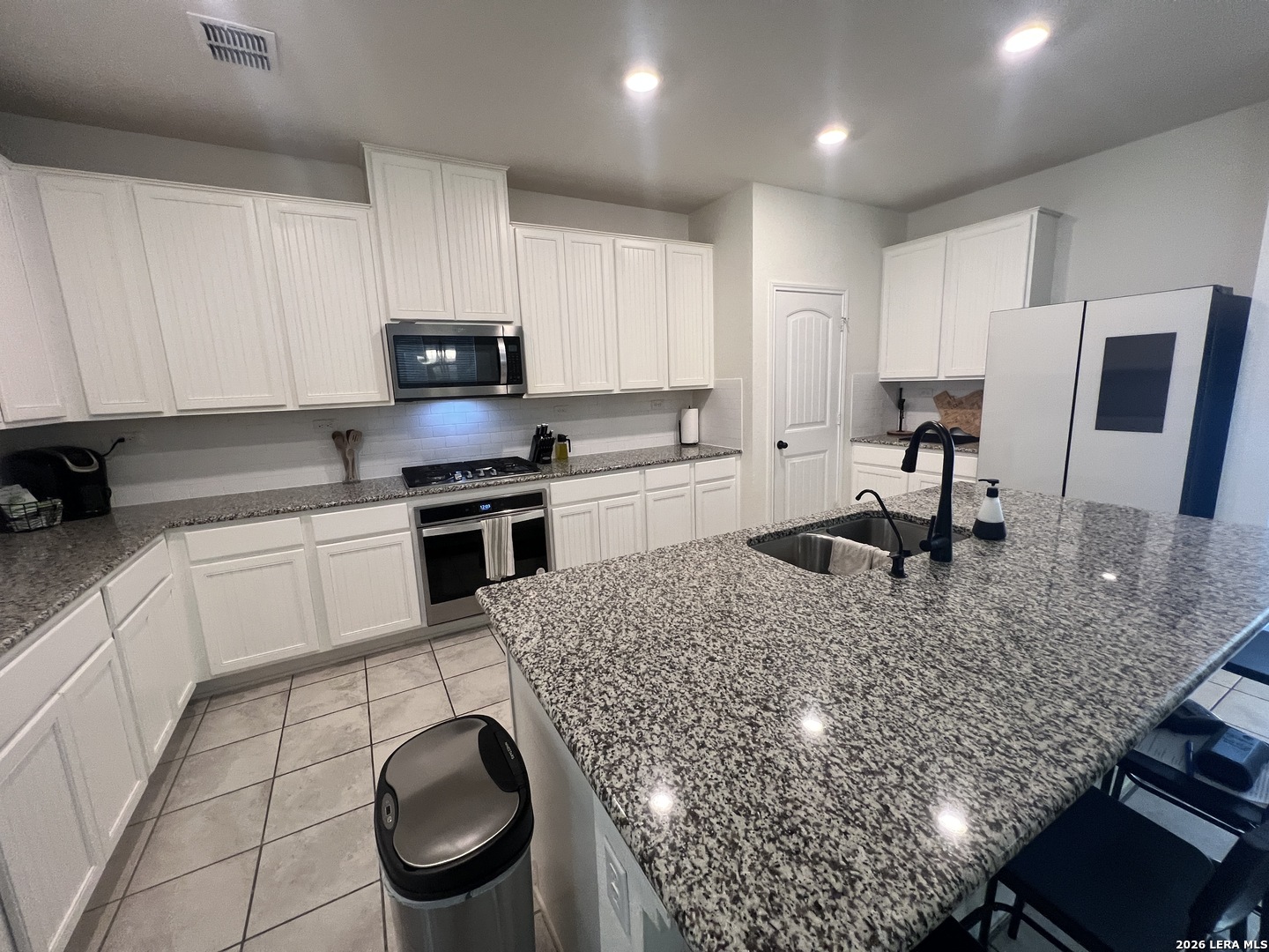 29909 Sestra Bulverde TX 78163
