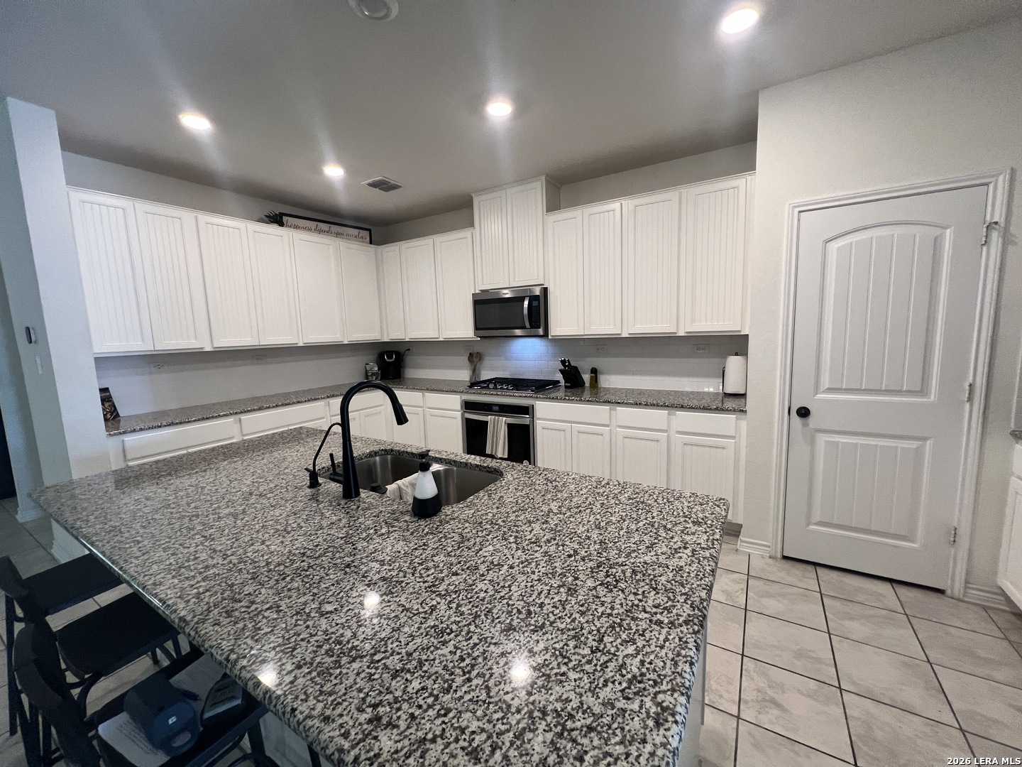 29909 Sestra Bulverde TX 78163