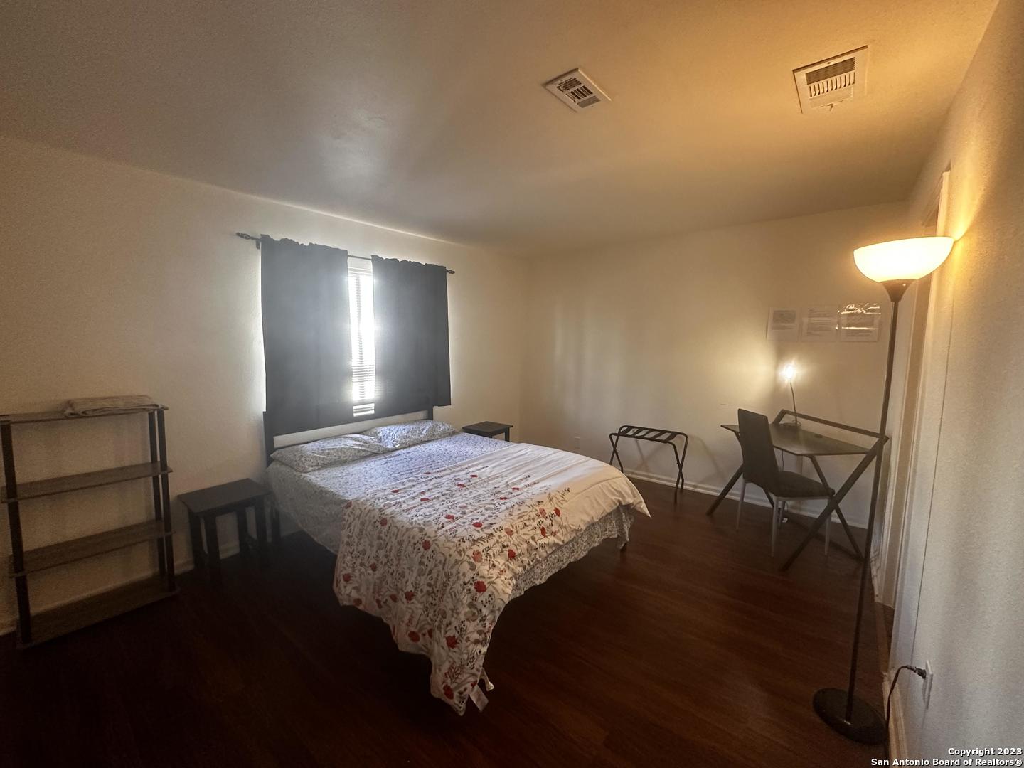 7322 Oak Manor Drive San Antonio TX 78229