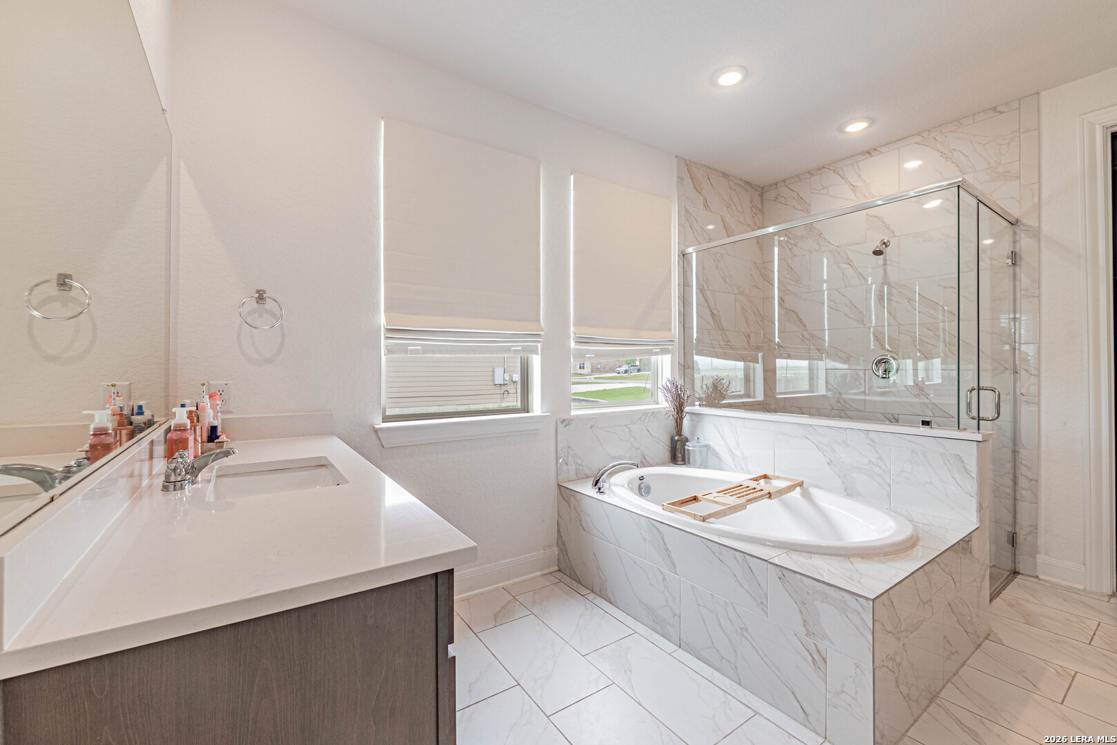 109 Willow Oak Trail Floresville TX 78114