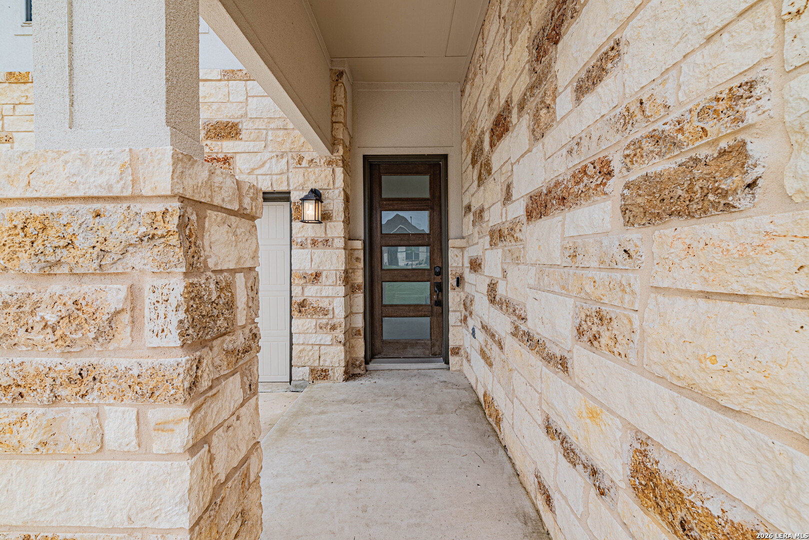 109 Willow Oak Trail Floresville TX 78114
