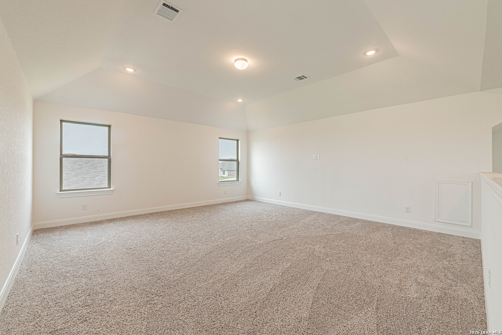 109 Willow Oak Trail Floresville TX 78114