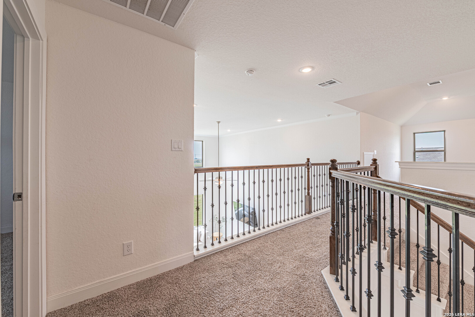 109 Willow Oak Trail Floresville TX 78114
