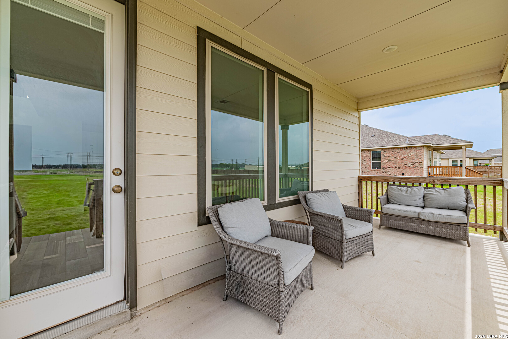 109 Willow Oak Trail Floresville TX 78114