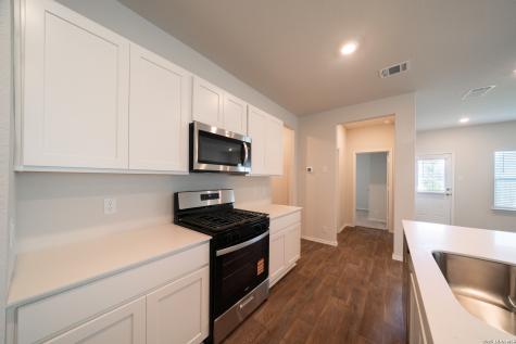 108 Little Owl San Antonio TX 78253
