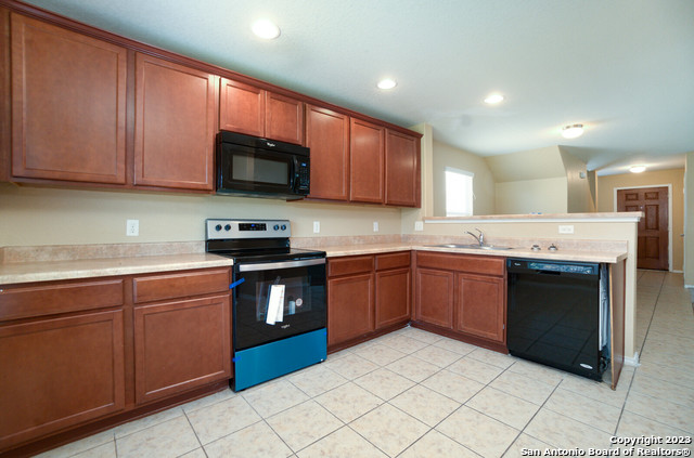 437 Auburn Park Schertz TX 78154