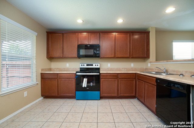 437 Auburn Park Schertz TX 78154