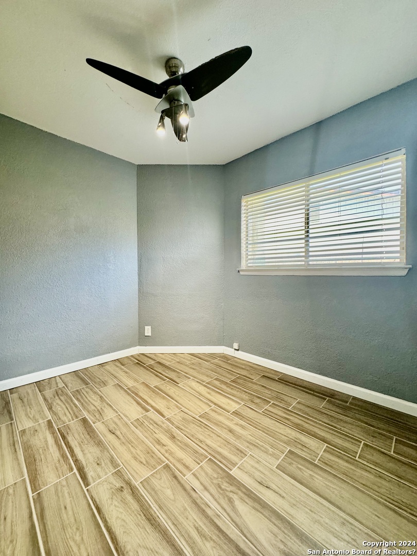 9115 Valley Bend San Antonio TX 78250