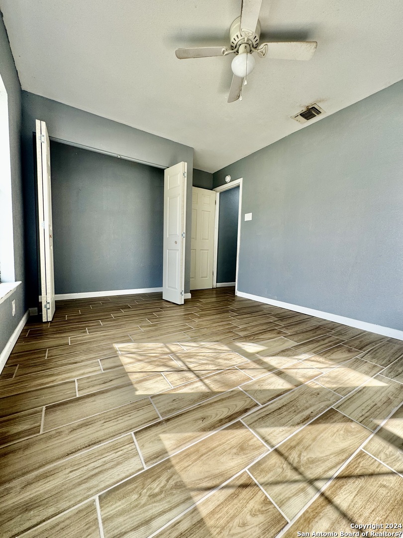 9115 Valley Bend San Antonio TX 78250