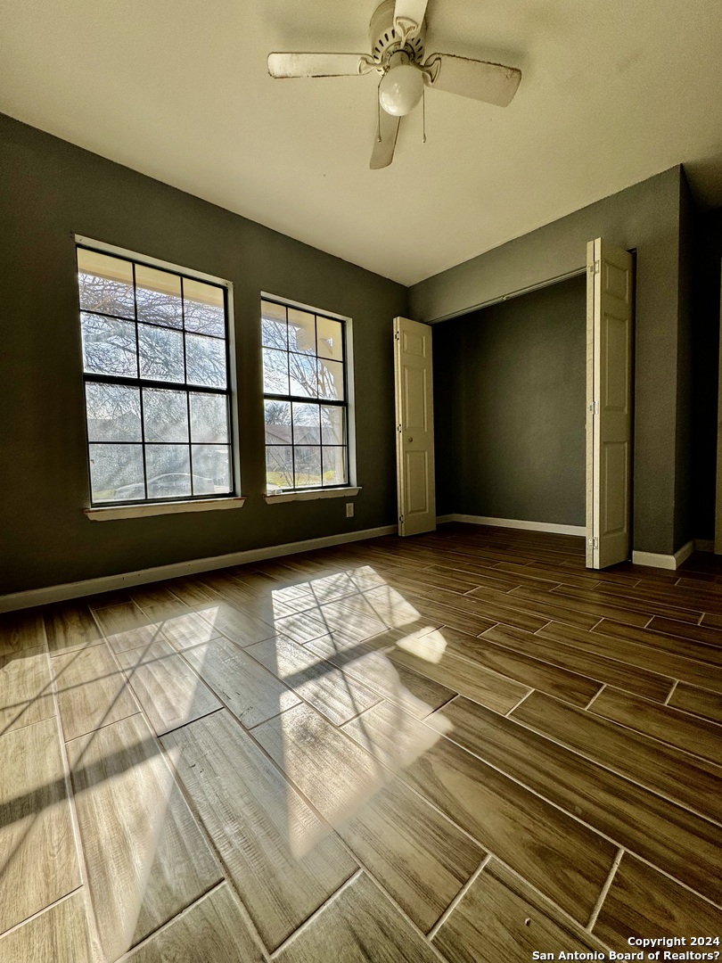 9115 Valley Bend San Antonio TX 78250