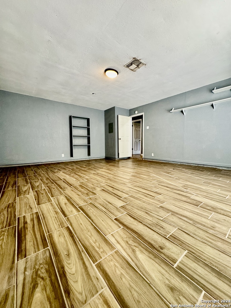 9115 Valley Bend San Antonio TX 78250