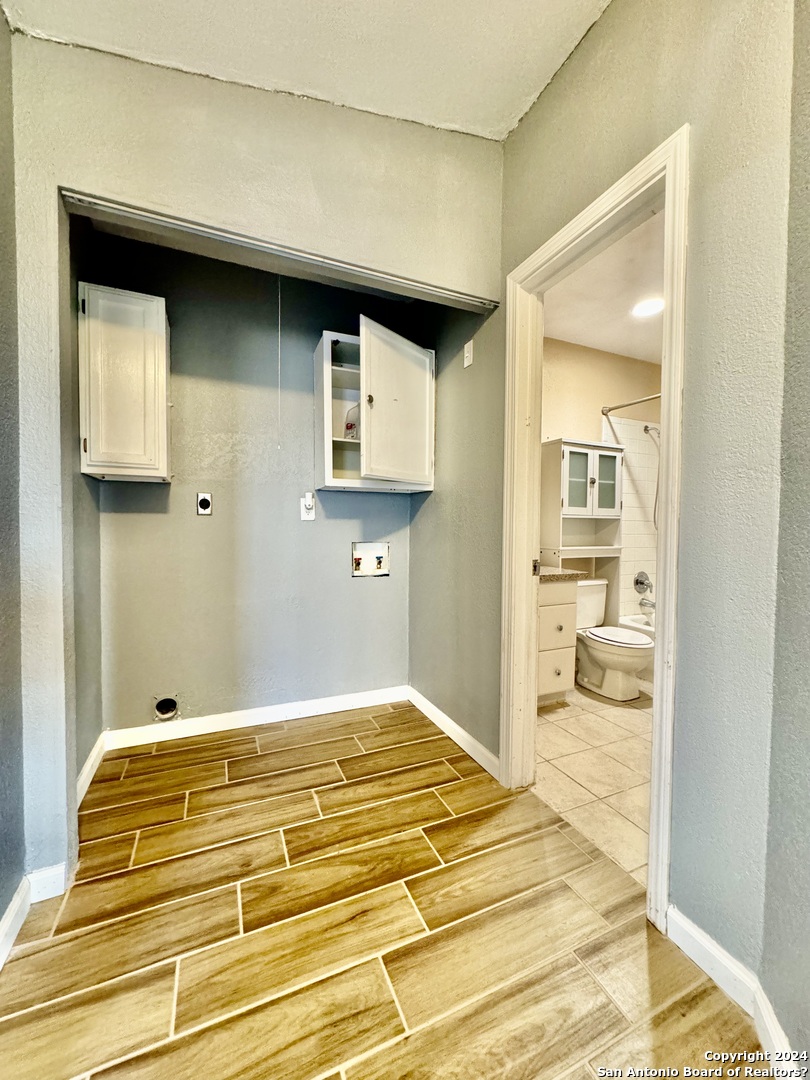 9115 Valley Bend San Antonio TX 78250
