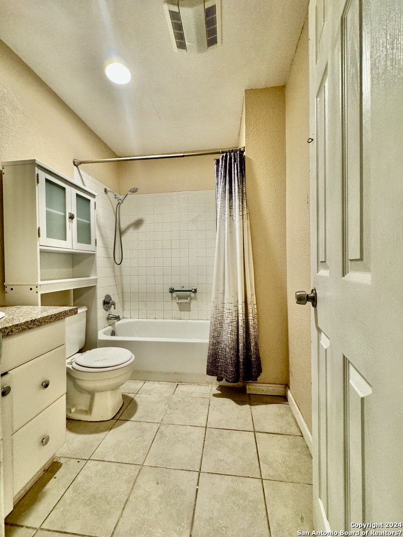 9115 Valley Bend San Antonio TX 78250