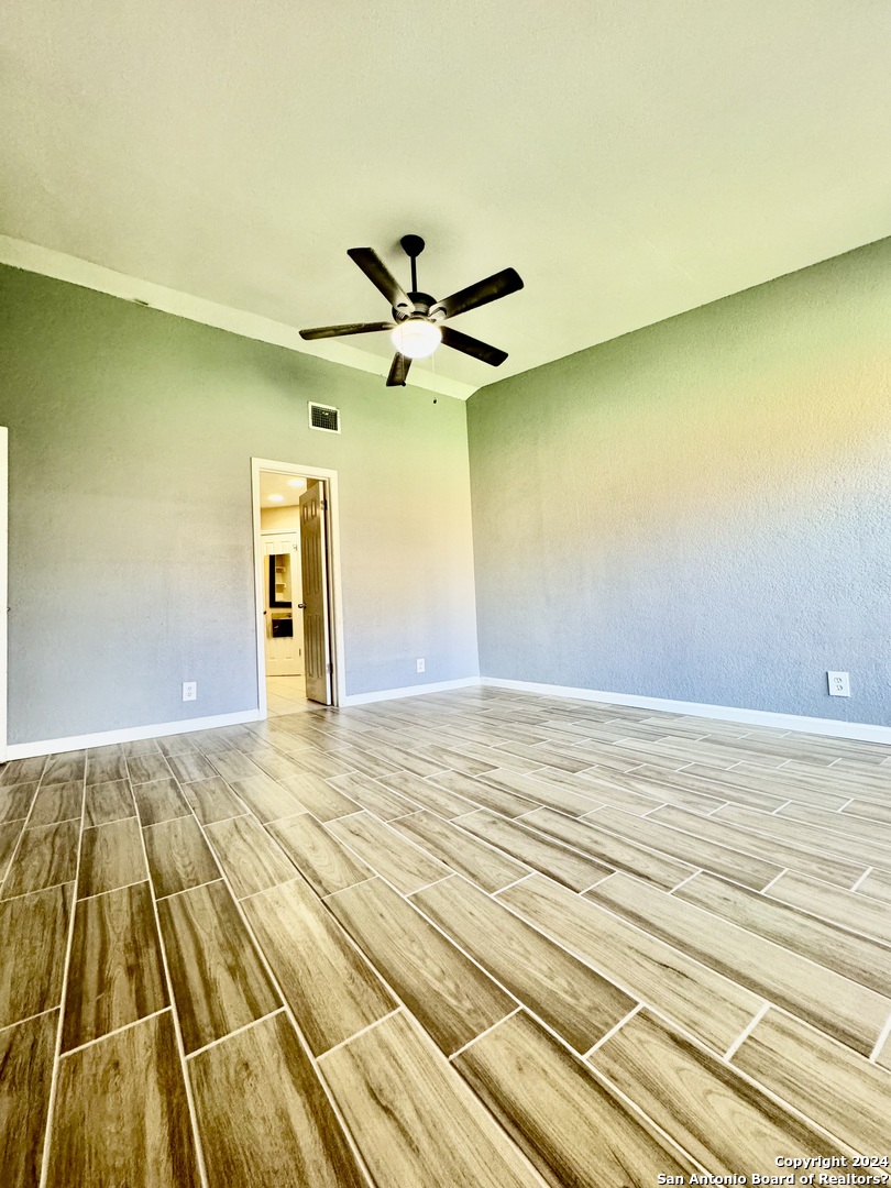 9115 Valley Bend San Antonio TX 78250