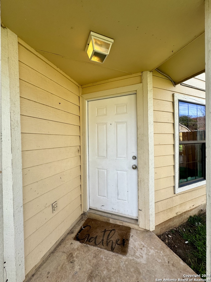 9115 Valley Bend San Antonio TX 78250