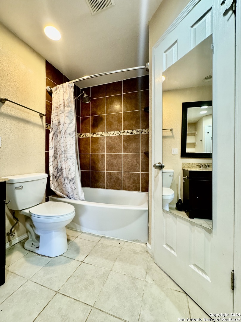 9115 Valley Bend San Antonio TX 78250