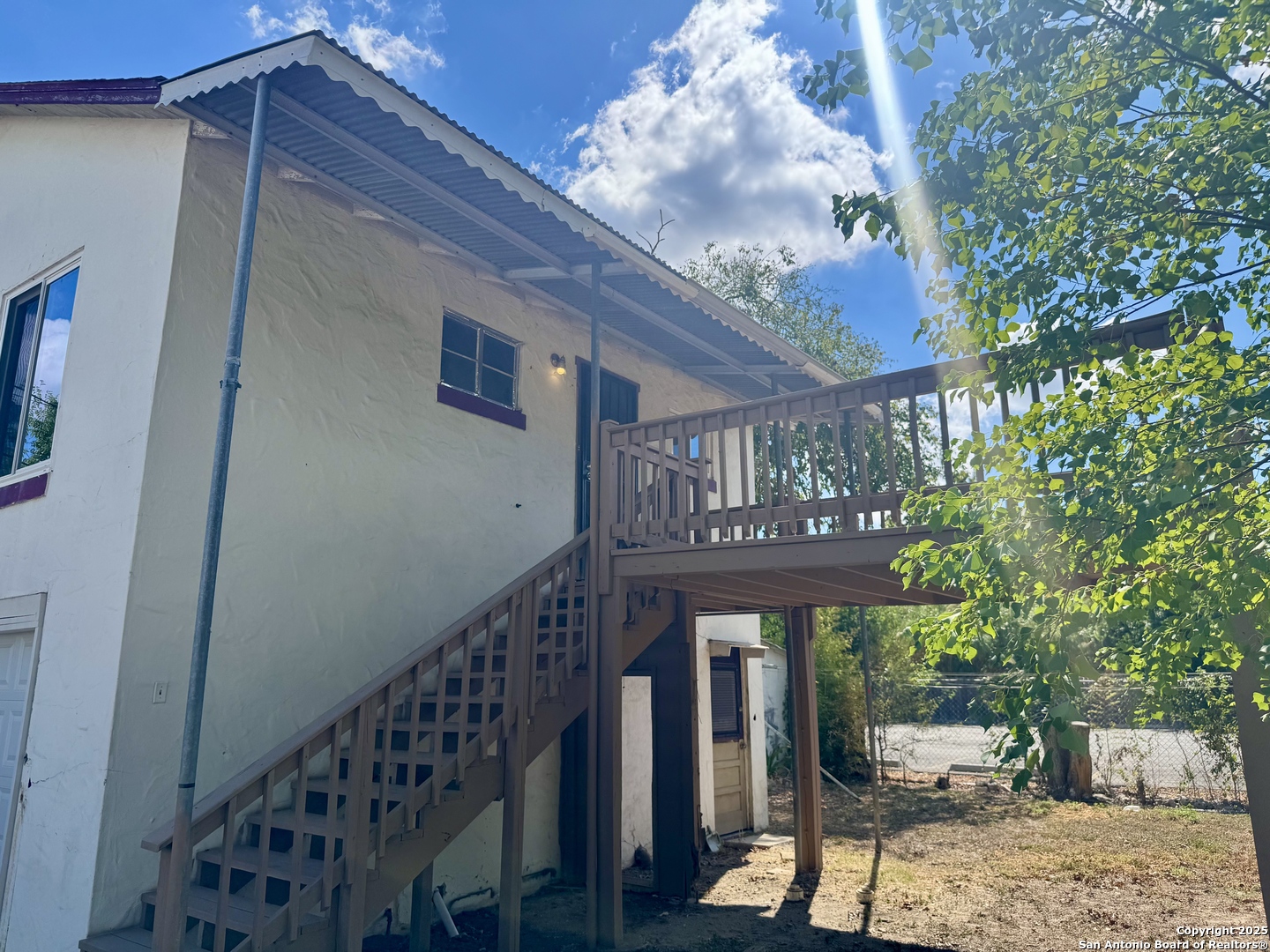 108 Robert E Lee San Antonio TX 78214