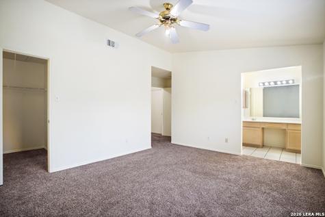 6054 Bantry Bay San Antonio TX 78240