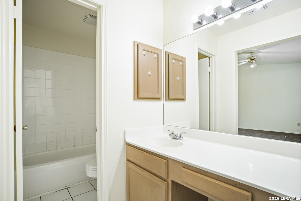 6054 Bantry Bay San Antonio TX 78240