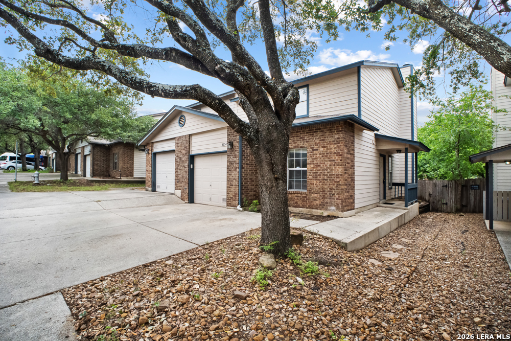 6054 Bantry Bay San Antonio TX 78240