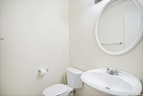 6054 Bantry Bay San Antonio TX 78240