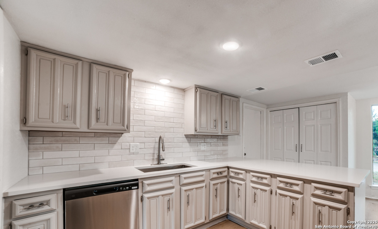 3418 Wimbledon Schertz TX 78108